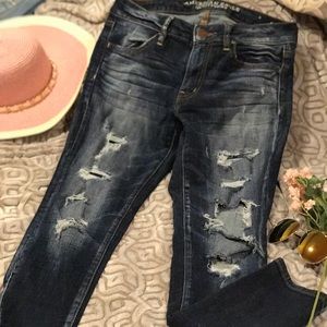 Size-6 Short Ripped Skinny- American Eagle Jeans!!